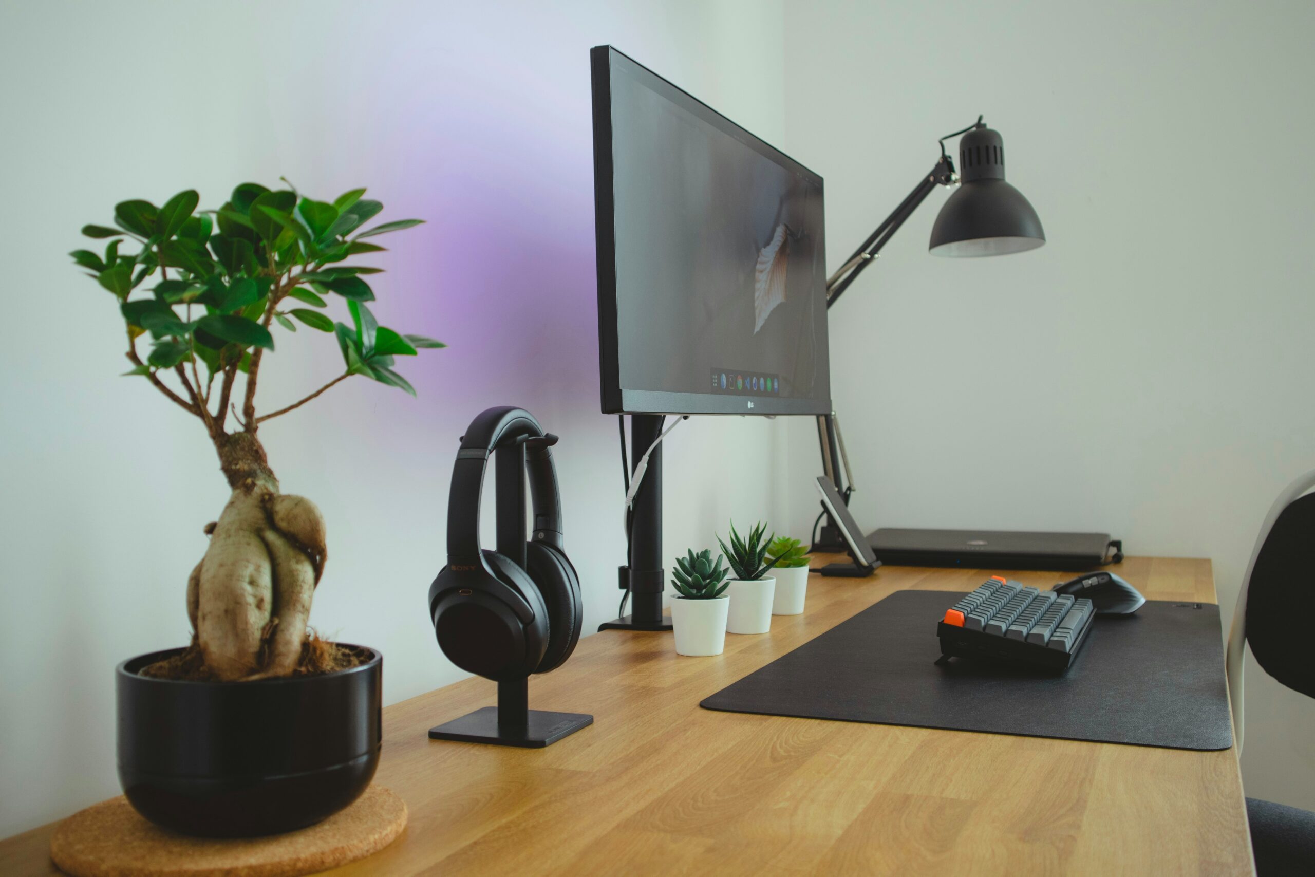 Hello World Featured Image